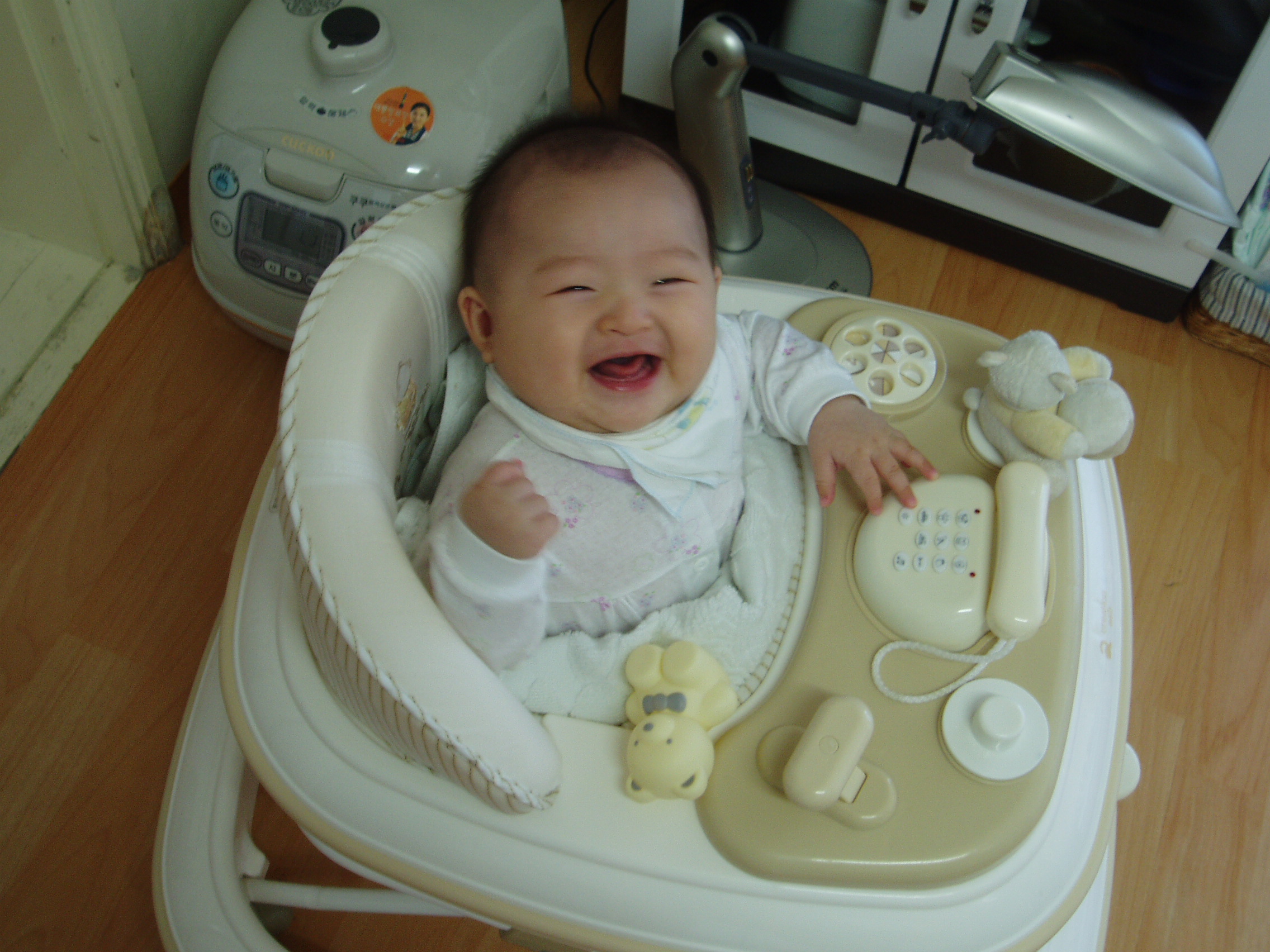 ����ǻ����� �ƴ�����.. ^^